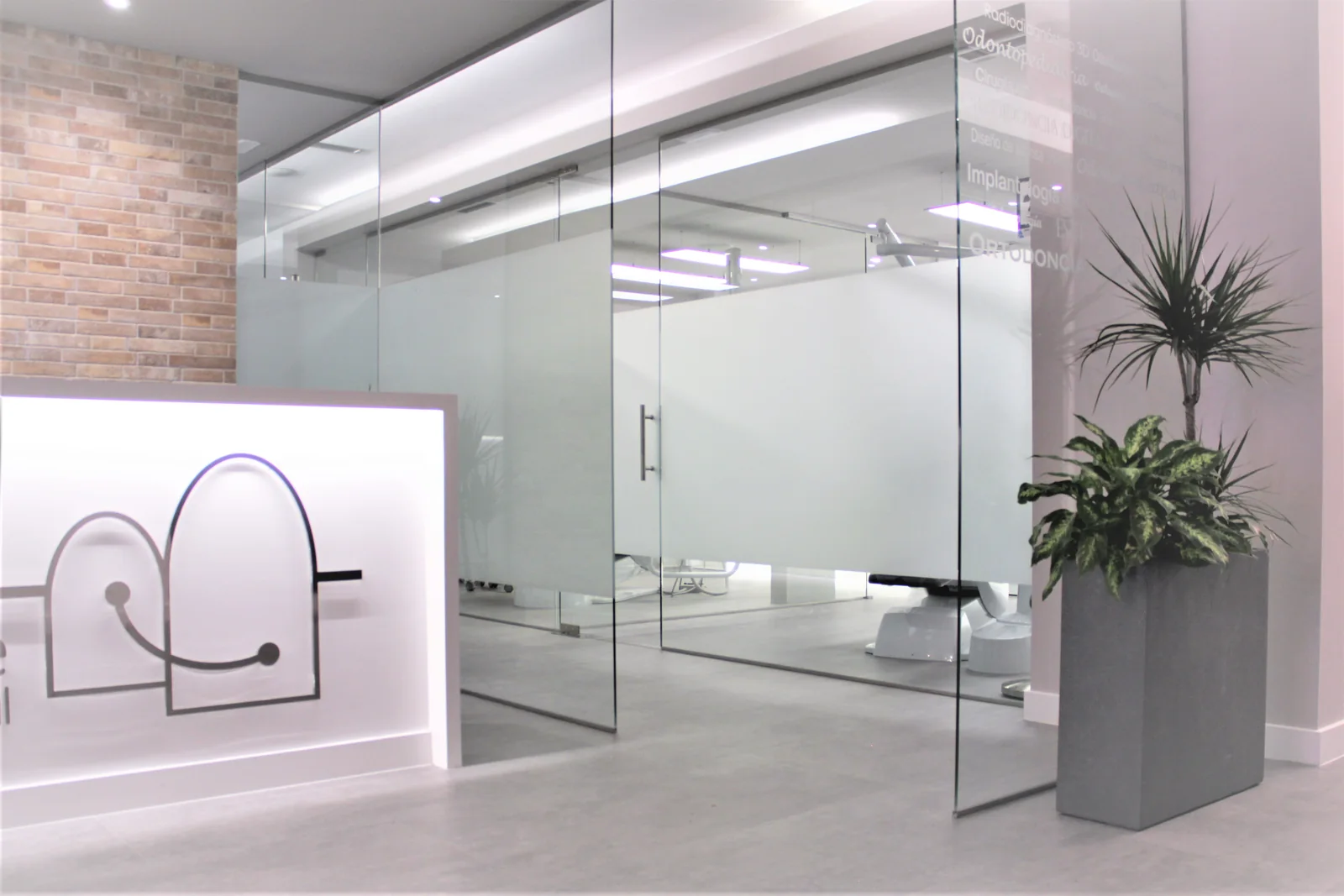 Clínica de periodoncia Orthocare dental en Boadilla del Monte