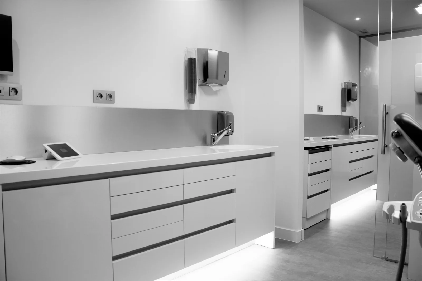 Área clínica de la clínica dental Orthocare dental en Boadilla